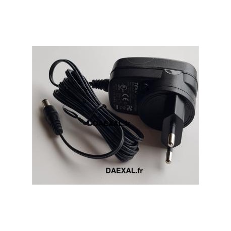 CHARGEUR de BATTERIE pour DAE TRAINER CHARGEUR de BATTERIE pour DAE TRAINER