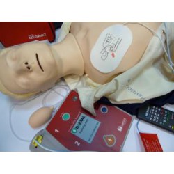 MANNEQUIN + DEFIBRILLATEUR Formation RCP/DAE